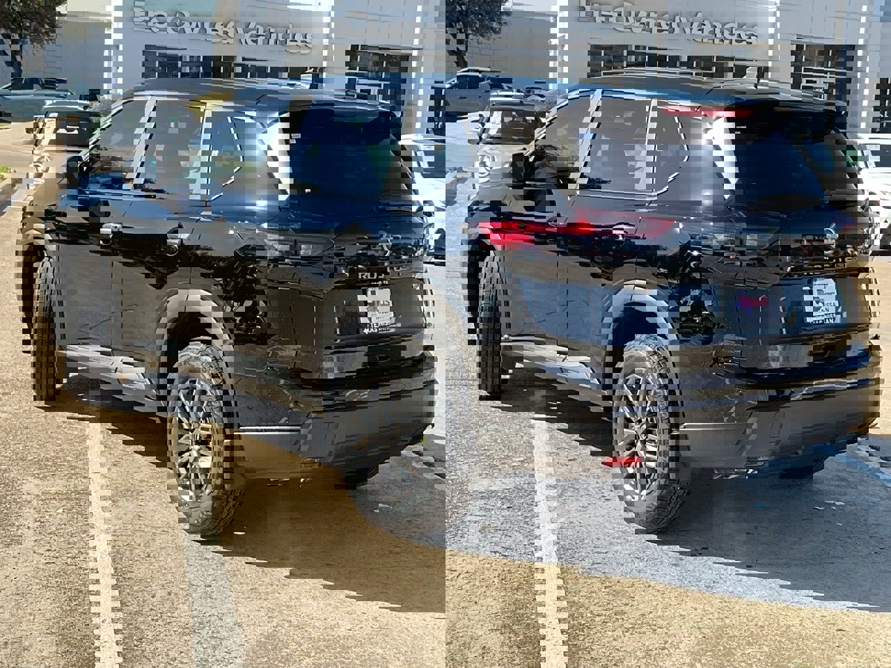 New 2026 Nissan Rogue S image 7