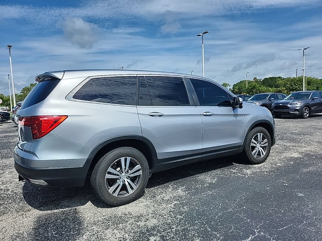 Used 2017 Honda Pilot EX-L image 4