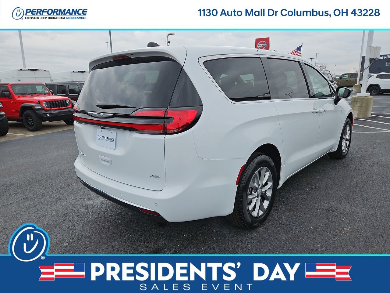 New 2026 Chrysler Pacifica Select image 7