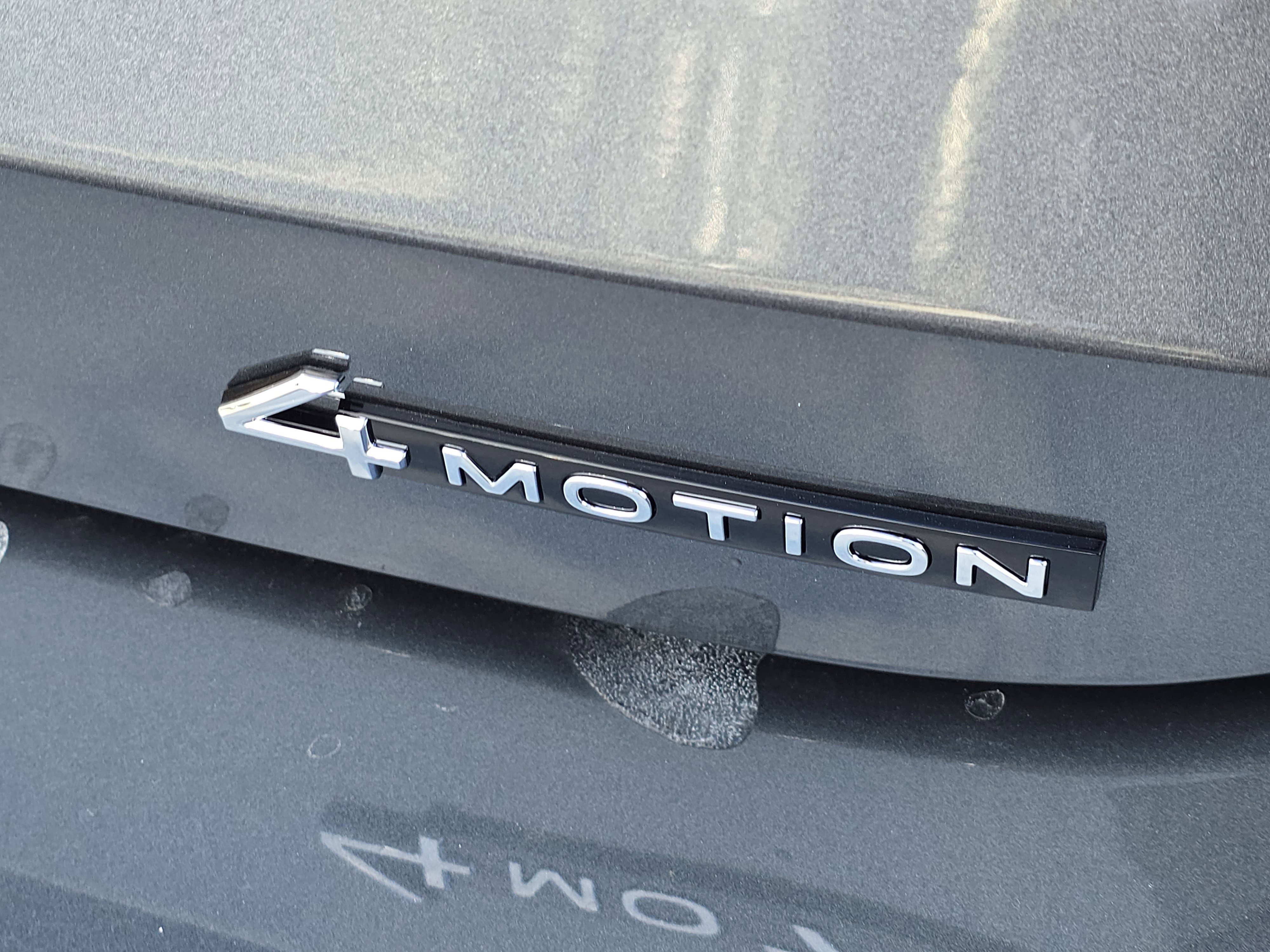 New 2026 Volkswagen Tiguan SE image 11