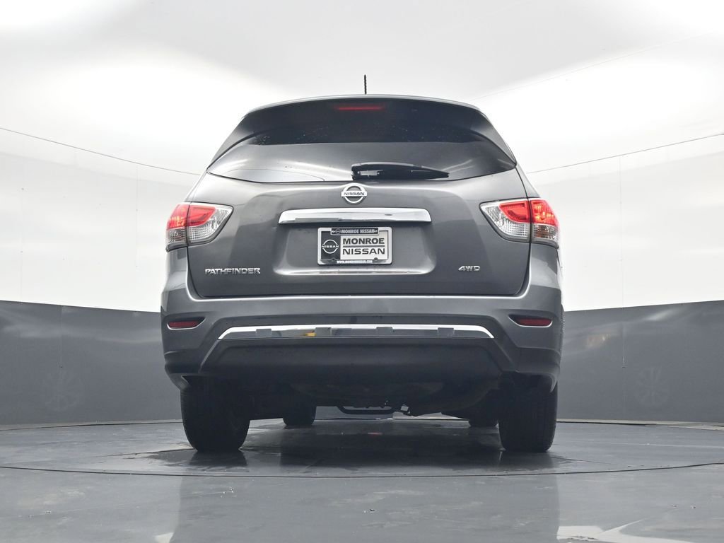 Used 2016 Nissan Pathfinder S image 22
