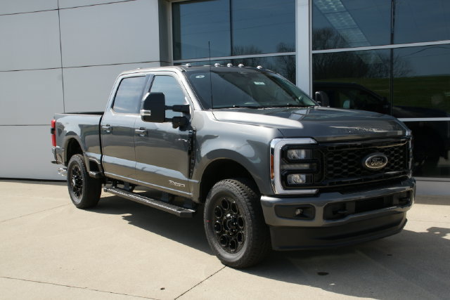 New 2026 Ford F350 XLT w/ XLT Premium Package AWD/4WD image 7