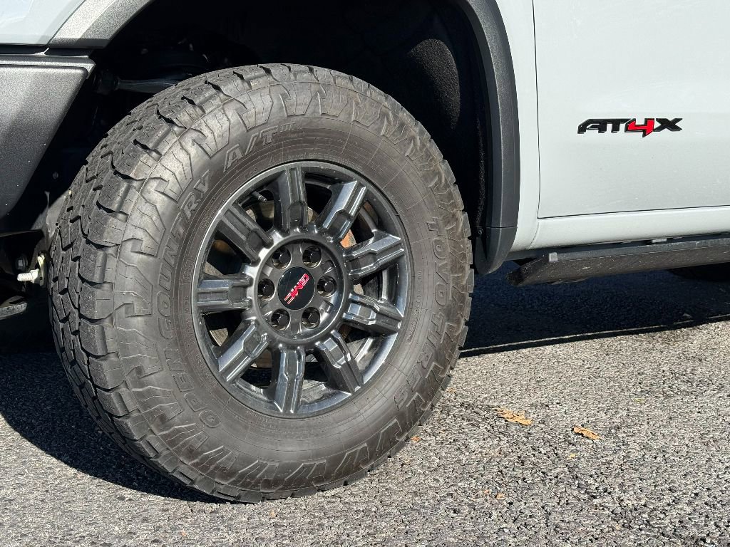Used 2024 GMC Sierra 1500 AT4X image 17