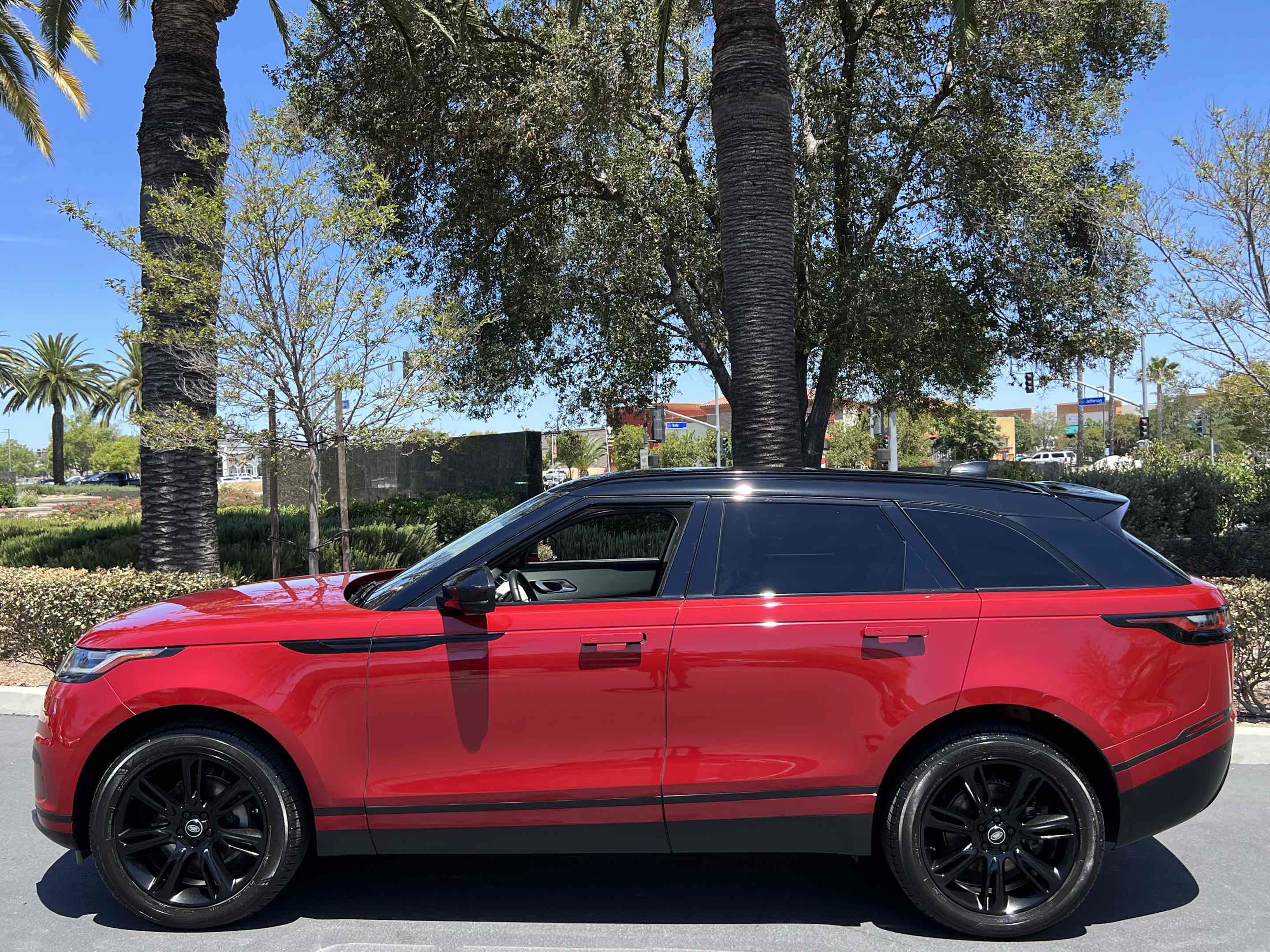 Used 2020 Land Rover Range Rover Velar S AWD/4WD image 20