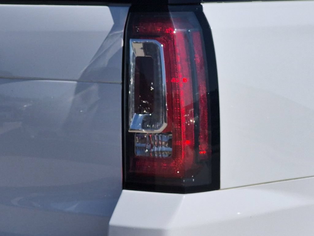 Used 2018 GMC Yukon SLT w/ Premium Edition RWD image 29