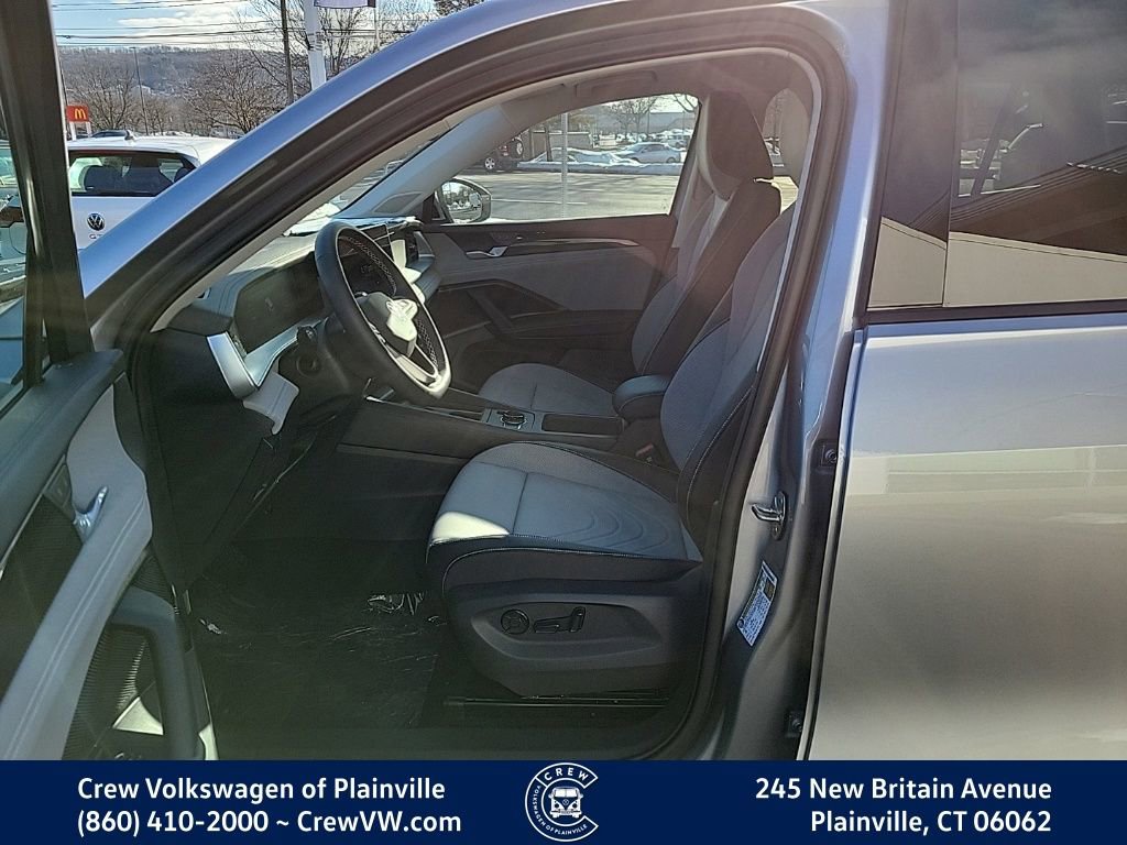 New 2026 Volkswagen Tiguan SE image 13