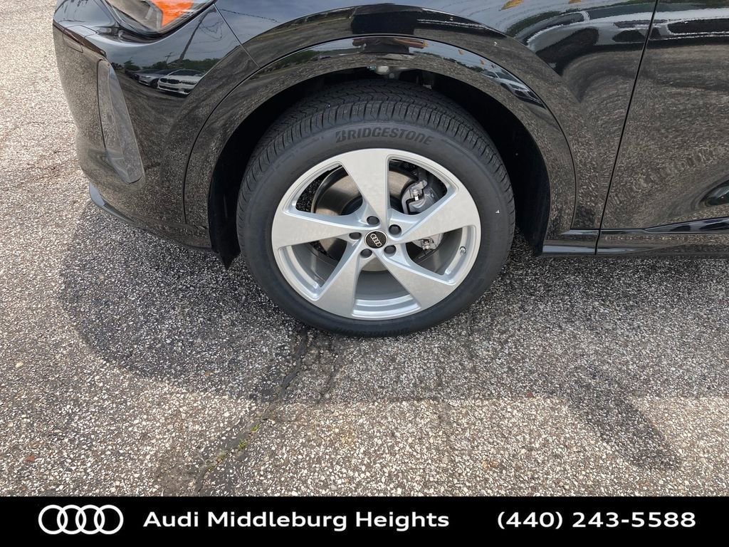 Used 2025 Audi Q5 Premium w/ Convenience Package image 14