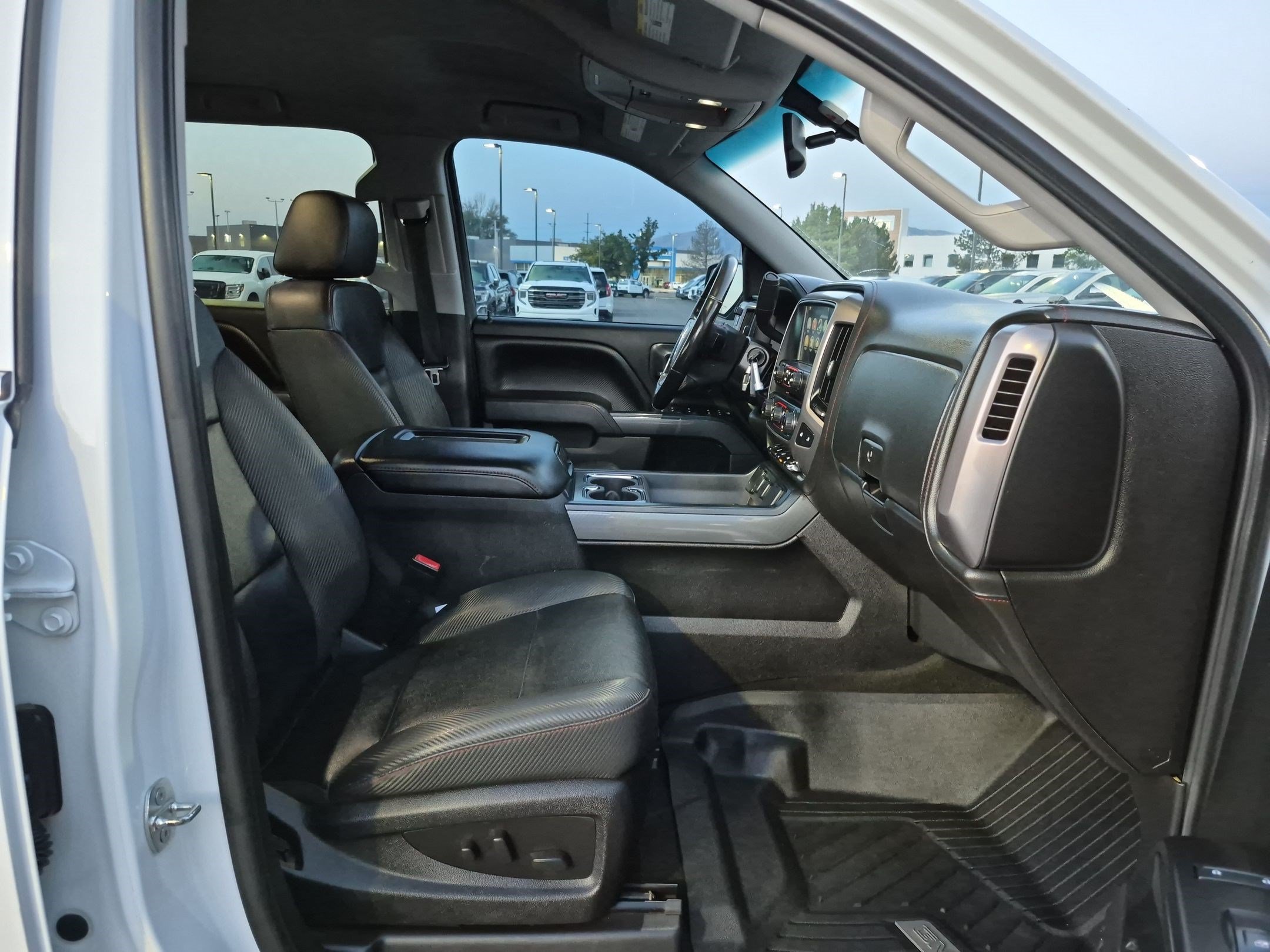 Used 2016 GMC Sierra 1500 SLT w/ All-Terrain Package AWD/4WD image 32