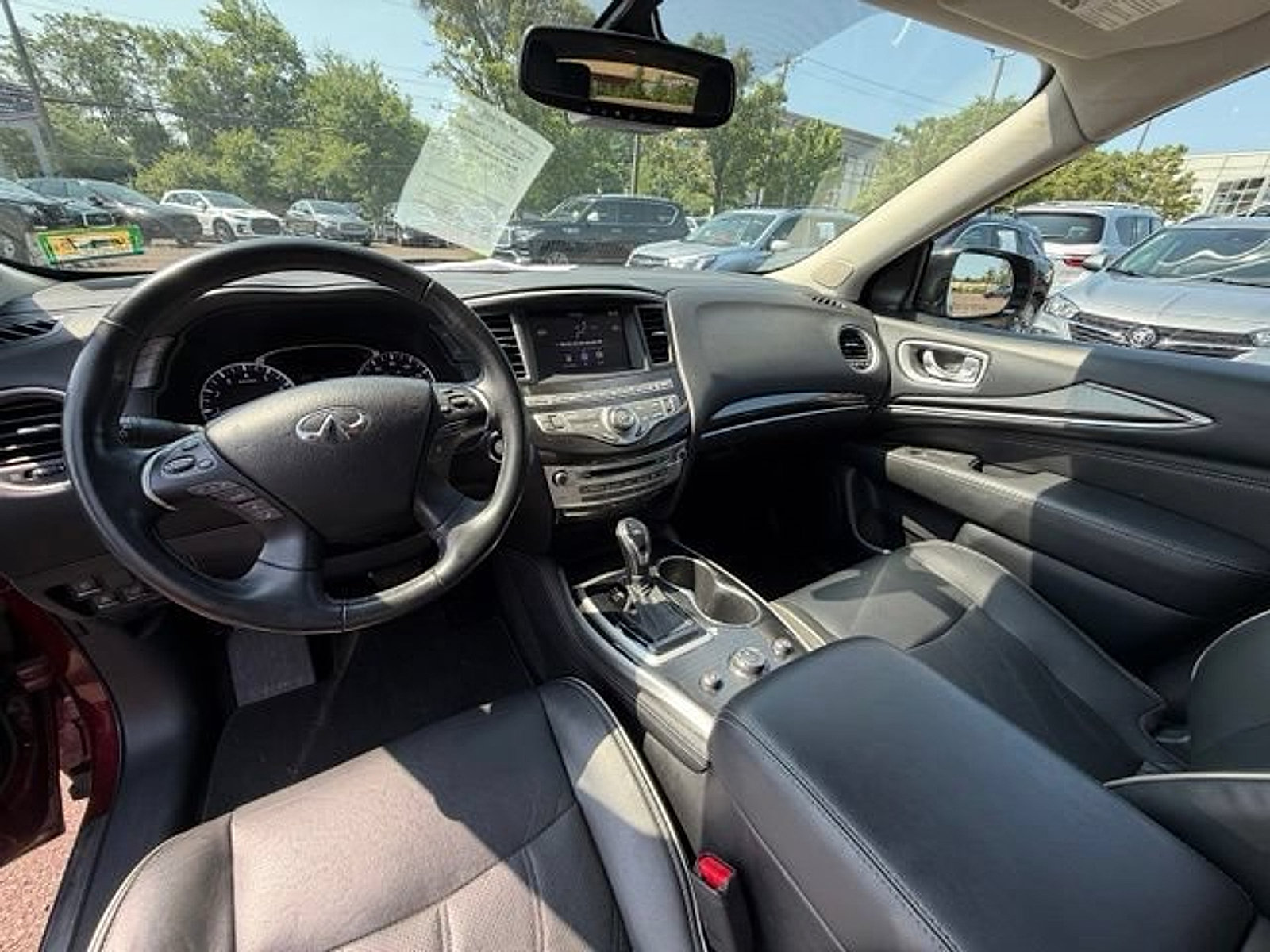 Used 2019 INFINITI QX60 Luxe w/ Essential Package AWD/4WD image 14