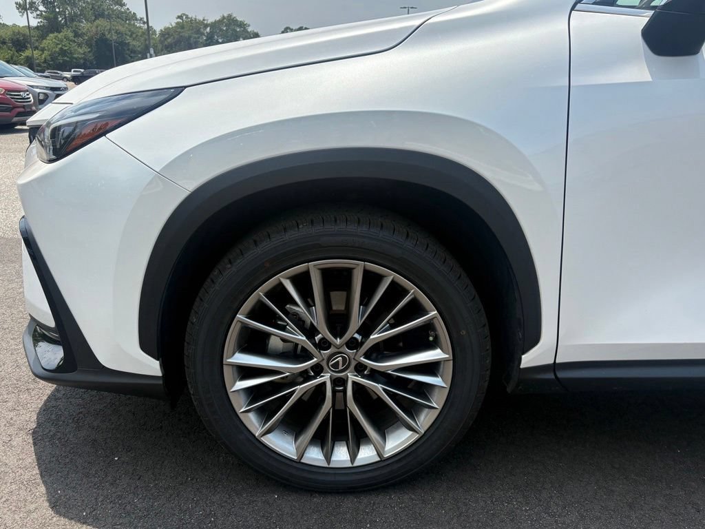Used 2023 Lexus NX 350h AWD image 17