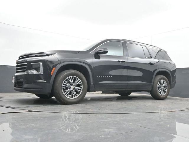 Used 2025 Chevrolet Traverse LT FWD image 27