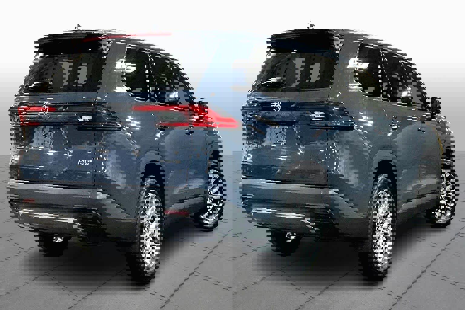 Used 2024 Toyota Grand Highlander Limited image 13