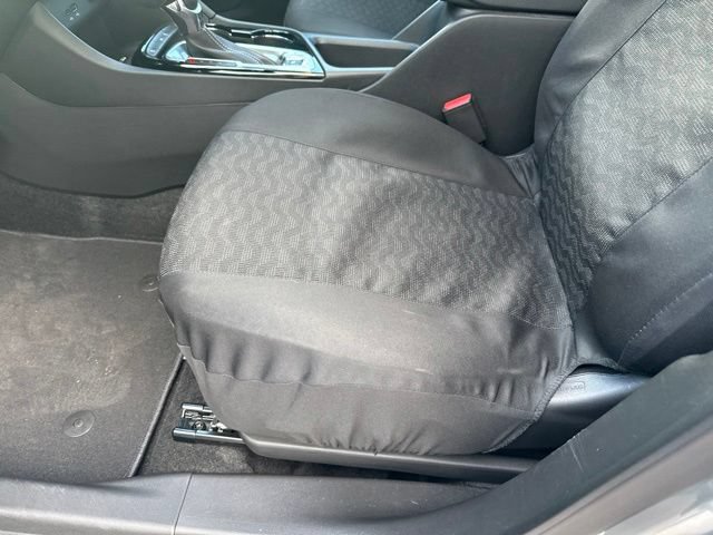 Used 2025 Buick Encore GX Sport Touring w/ Advanced Technology Package FWD image 27
