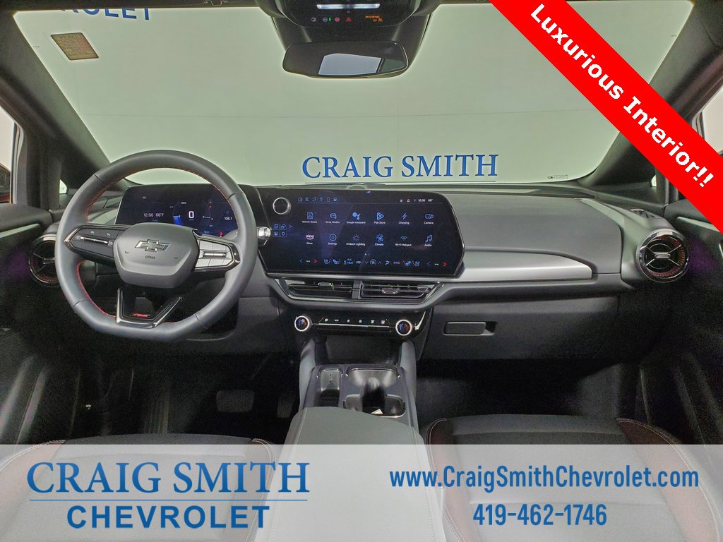 Used 2024 Chevrolet Equinox EV RS image 3