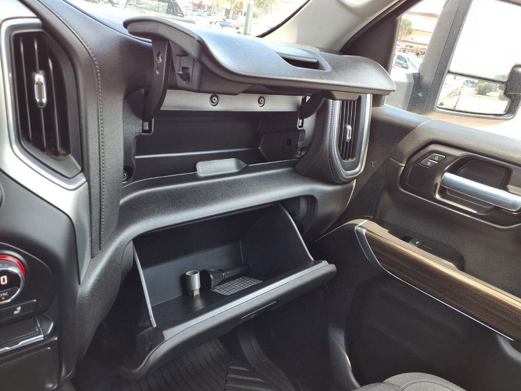 Used 2021 Chevrolet Silverado 1500 RST image 32