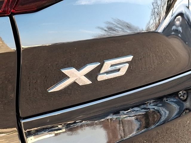 Used 2023 BMW X5 xDrive40i w/ Premium Package image 32