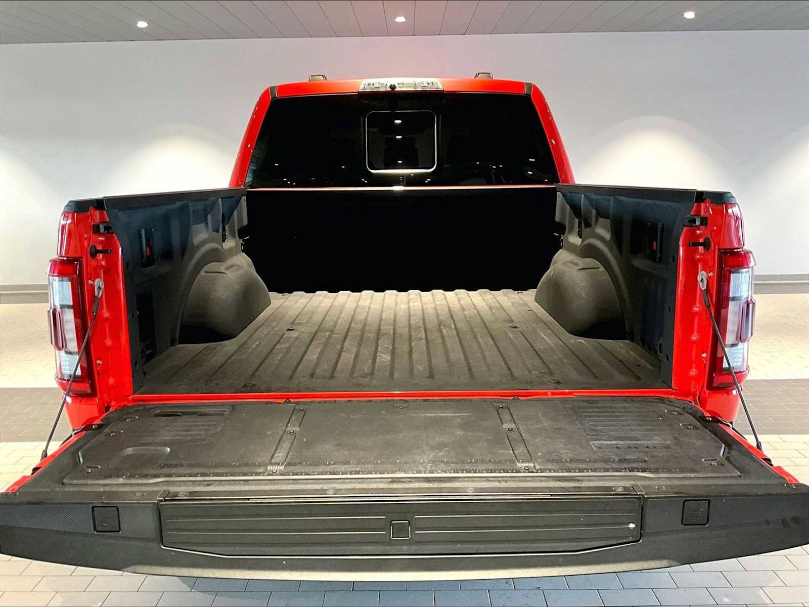 Used 2023 Ford F150 Raptor w/ Raptor Carbon Fiber Package AWD/4WD image 32