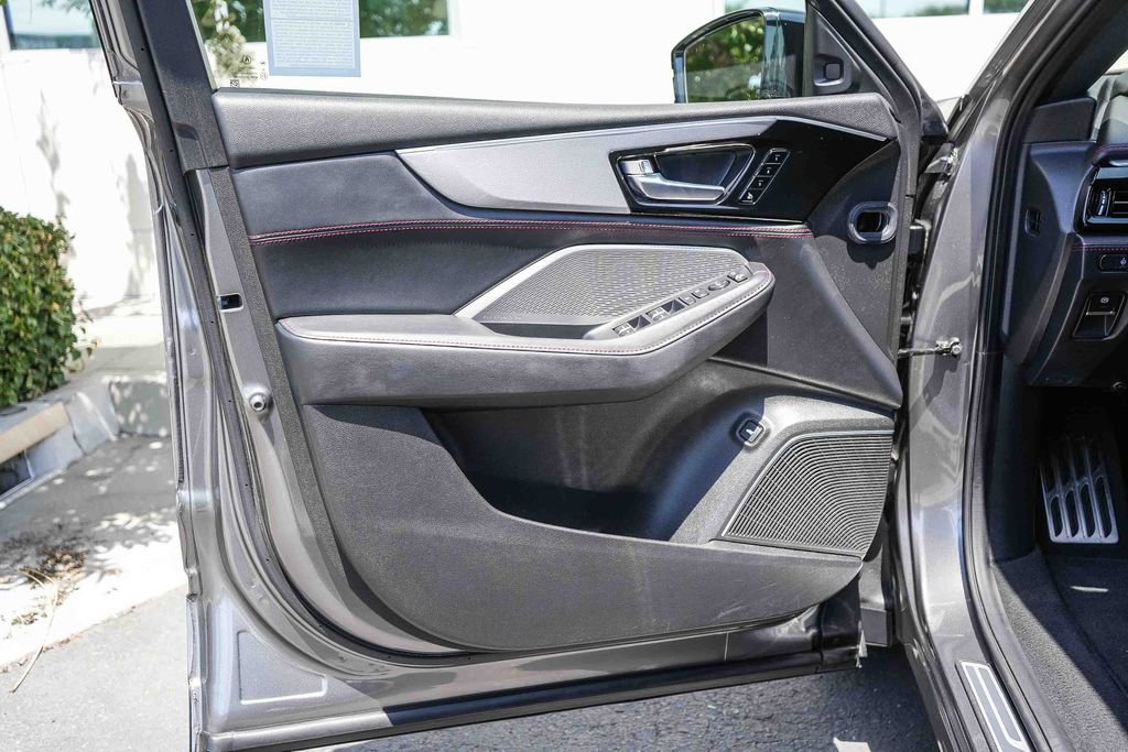 Used 2023 Acura MDX A-Spec AWD/4WD image 23