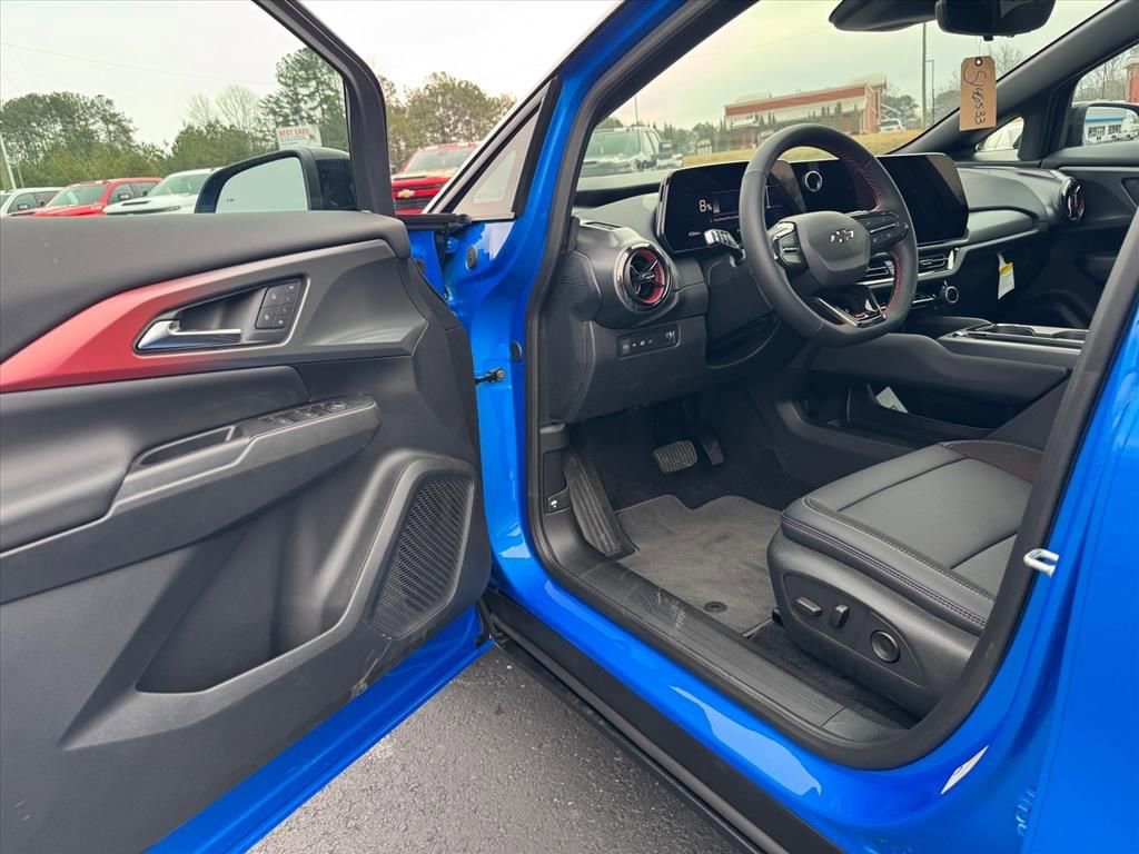 New 2026 Chevrolet Equinox EV RS FWD image 11