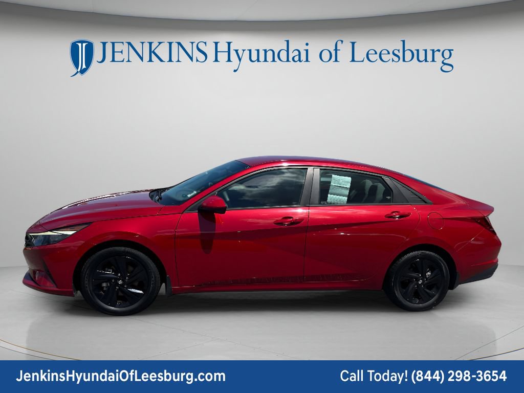 Certified 2023 Hyundai Elantra SEL w/ Preferred Accessory Package FWD image 9