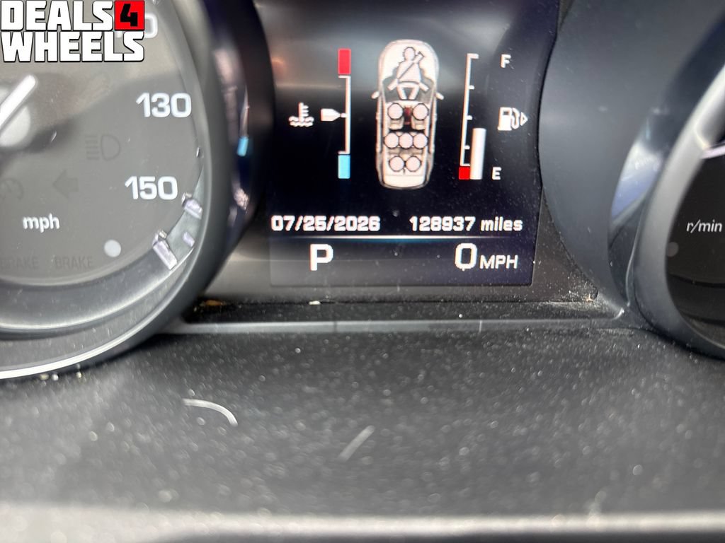 Used 2016 Land Rover Discovery Sport HSE AWD/4WD image 16