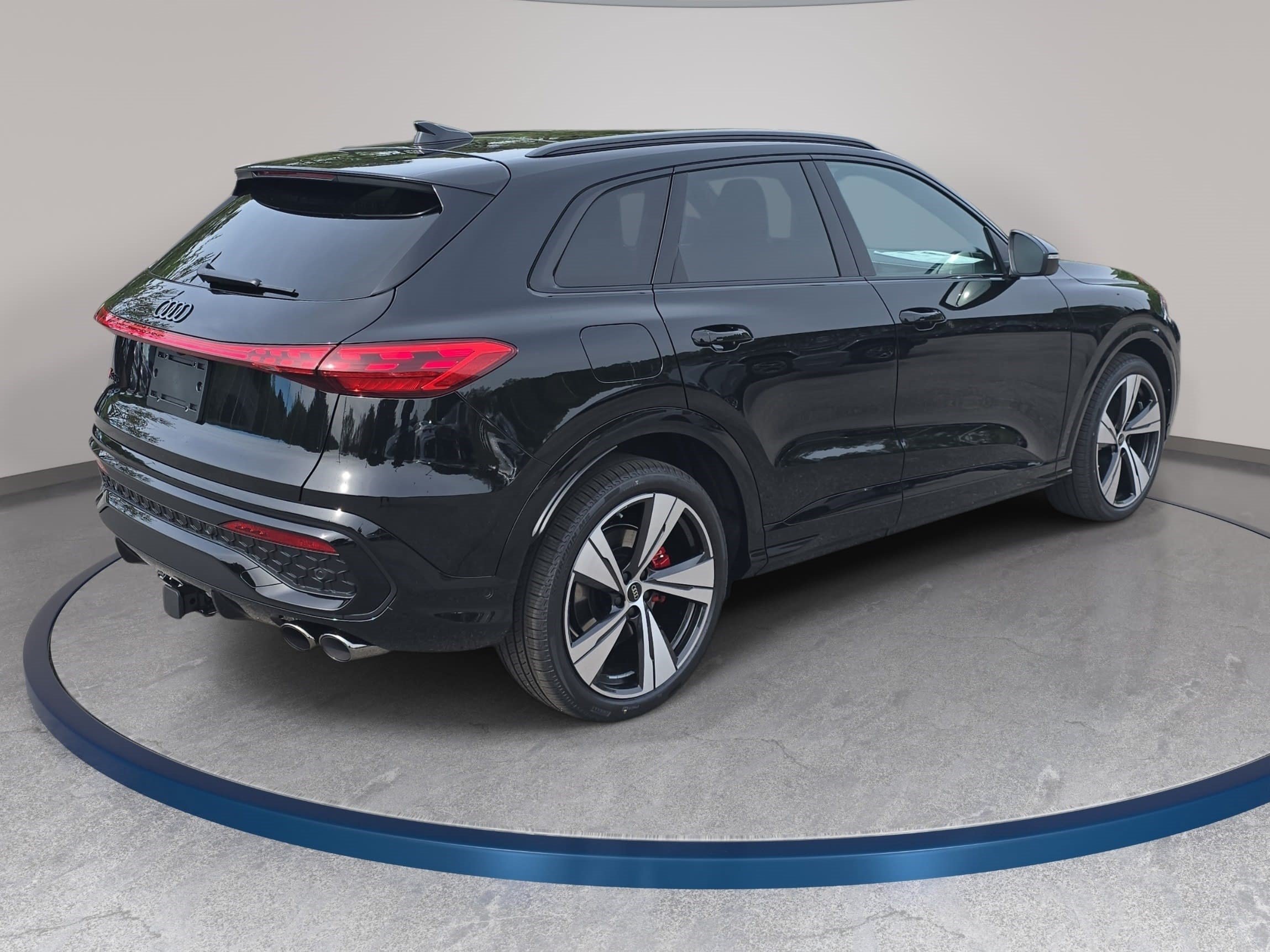 New 2026 Audi SQ5 Premium Plus image 5