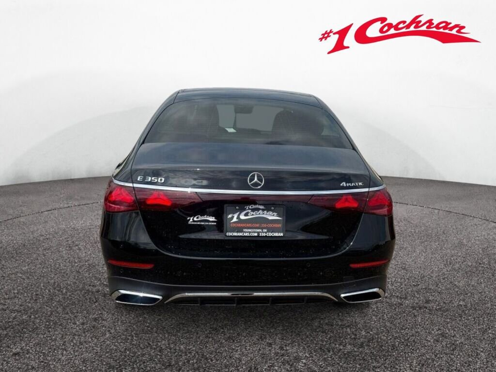Used 2024 Mercedes-Benz E 350 4MATIC Sedan image 7