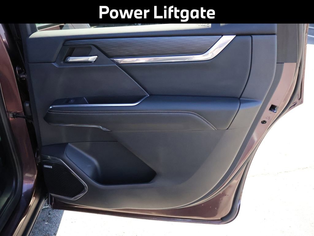 Used 2024 GMC Acadia Elevation w/ Luxury Package image 13