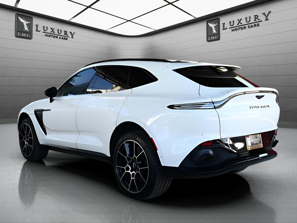 Used 2021 Aston Martin DBX image 5