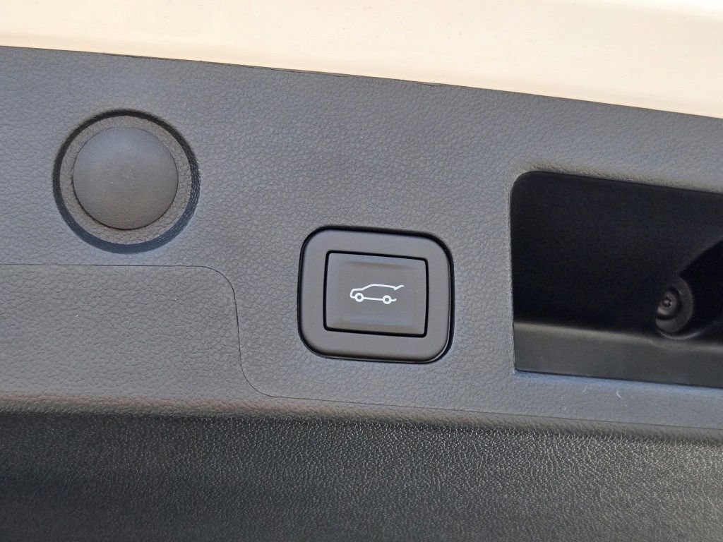 New 2027 GMC Terrain Elevation w/ Elevation Premium Package AWD/4WD image 26