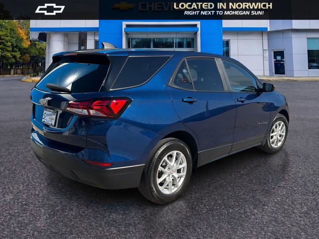 Certified 2022 Chevrolet Equinox LS w/ LS Convenience Package FWD image 5