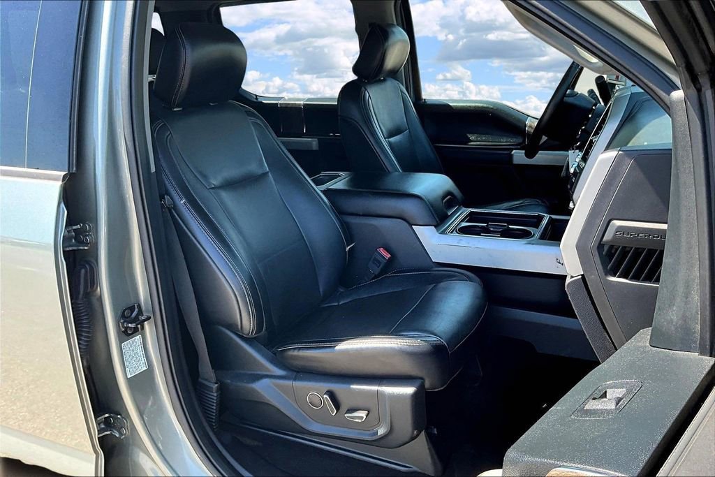 Used 2019 Ford F350 Lariat w/ Chrome Package AWD/4WD image 31