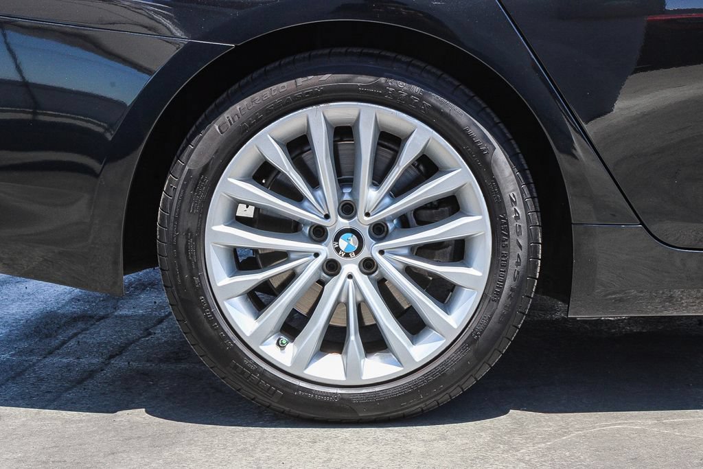Used 2021 BMW 540i w/ Premium Package RWD image 12