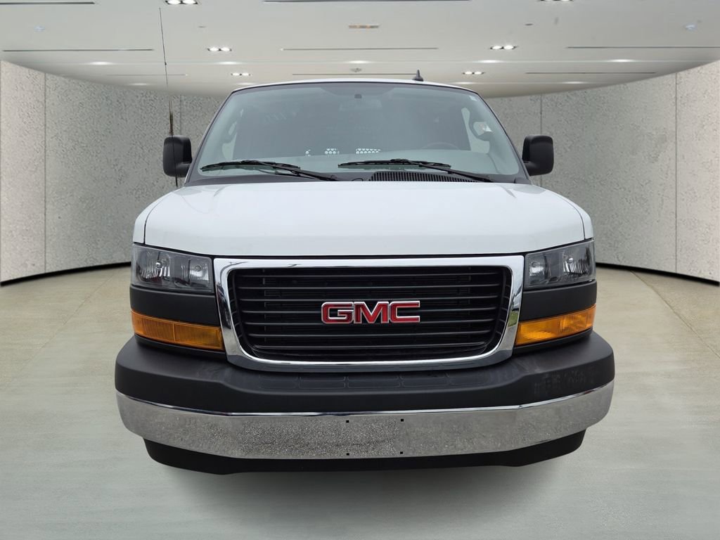 Used 2024 GMC Savana 2500 w/ Driver Convenience Package image 8
