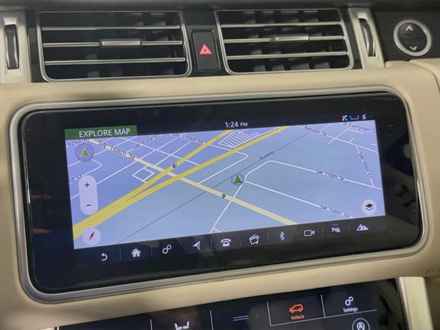 Used 2018 Land Rover Range Rover Supercharged AWD/4WD image 16