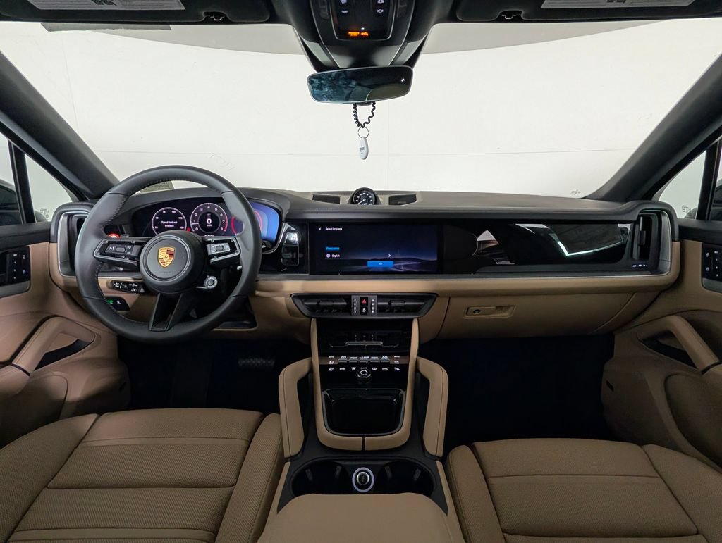 New 2026 Porsche Cayenne Coupe AWD/4WD image 20