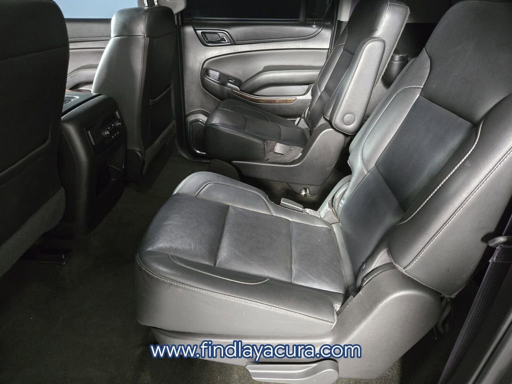 Used 2017 Chevrolet Suburban LT image 14