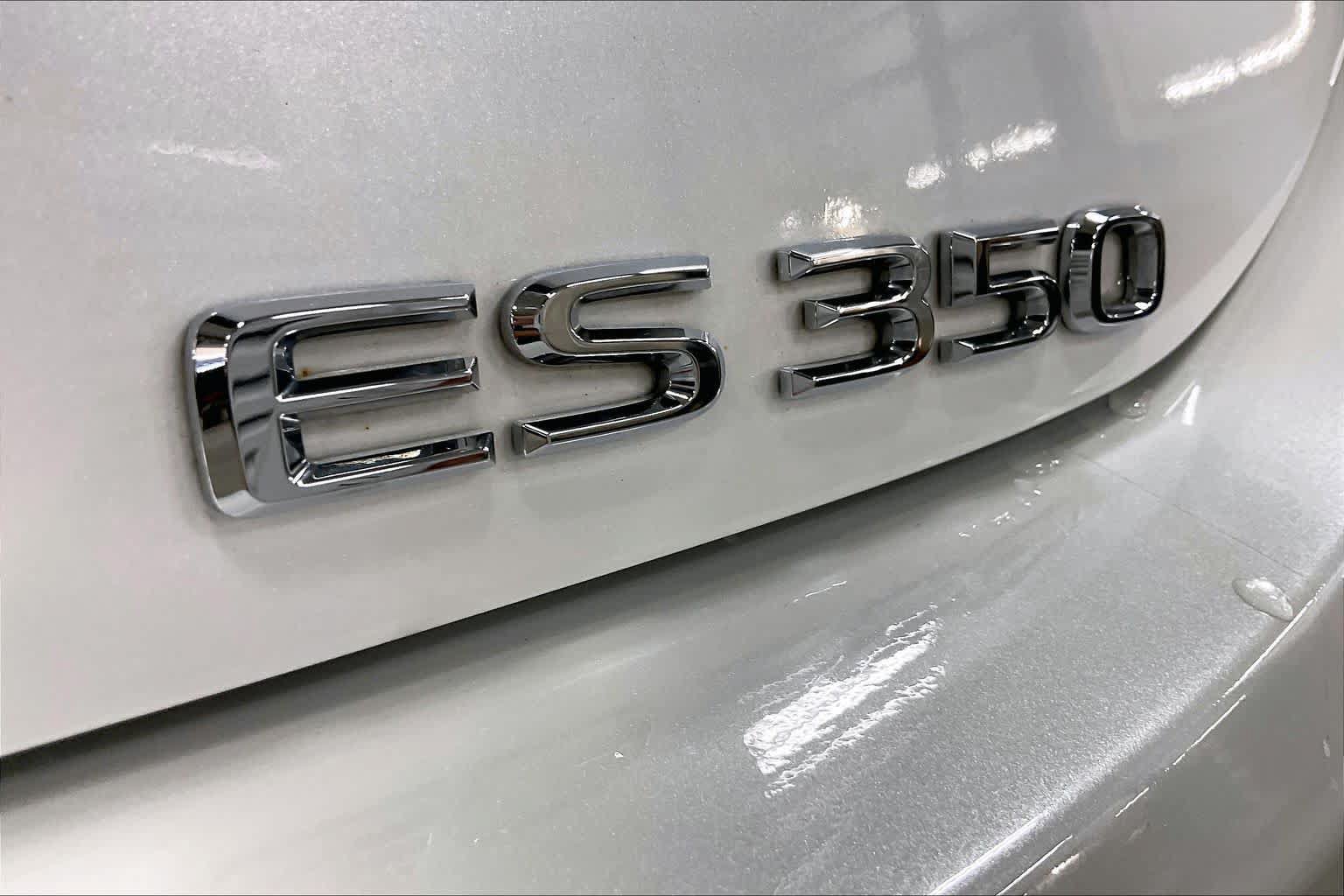 Used 2023 Lexus ES 350 w/ Premium Package FWD image 31