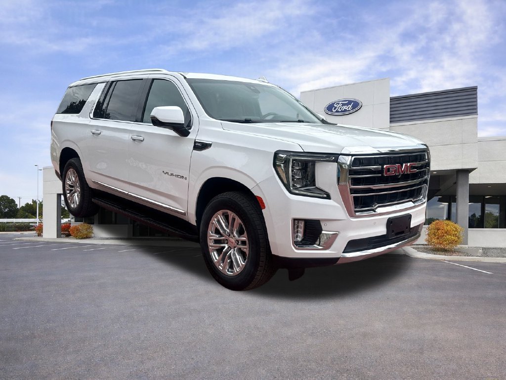 Used 2022 GMC Yukon XL SLT w/ SLT Premium Package