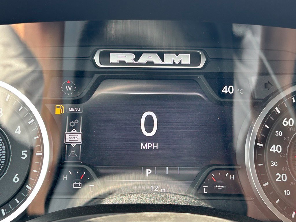 New 2026 RAM 1500 Express AWD/4WD image 18