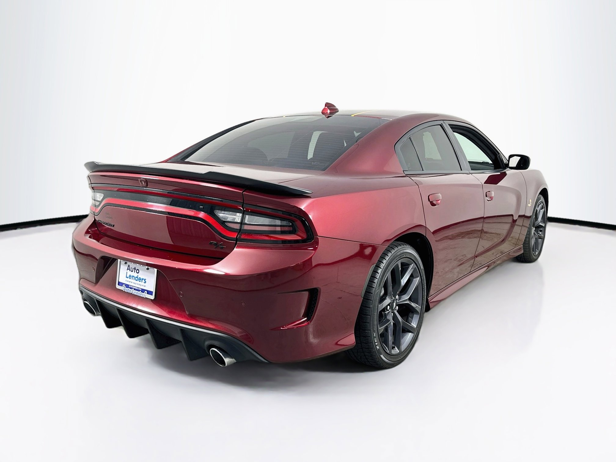 Used 2019 Dodge Charger R/T w/ Blacktop Package RWD image 5