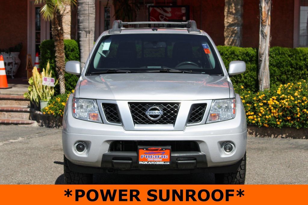 Used 2021 Nissan Frontier PRO-4X w/ Pro-4x Utility Package image 3