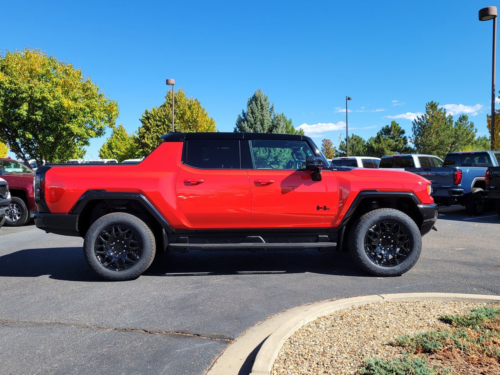 New 2026 GMC Hummer EV 4x4 Crew Cab image 2