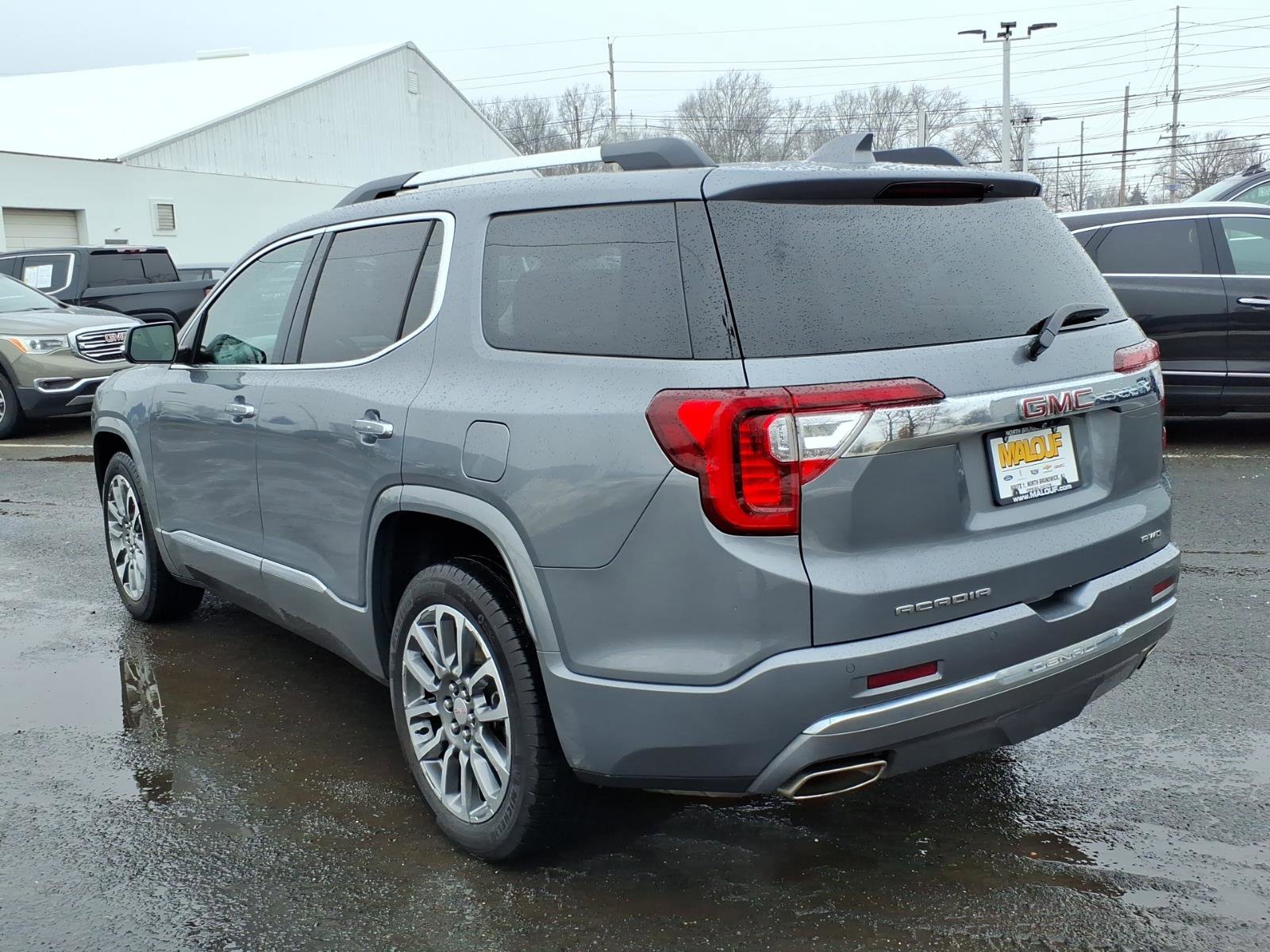 Certified 2021 GMC Acadia Denali w/ Denali Ultimate Package AWD/4WD image 5