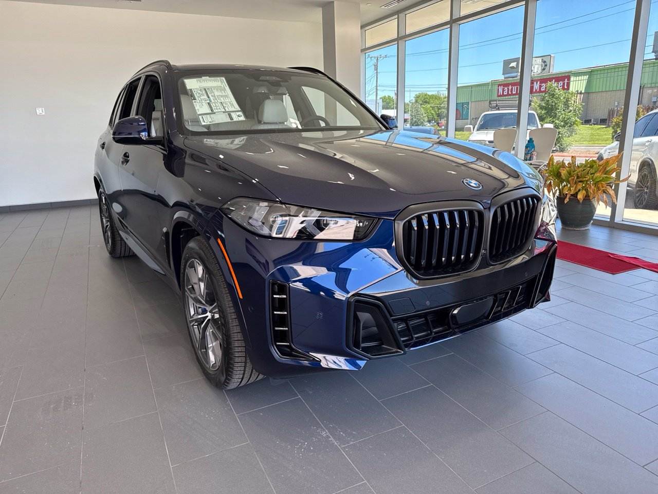 New 2026 BMW X5 xDrive50e w/ Executive Package AWD/4WD image 2