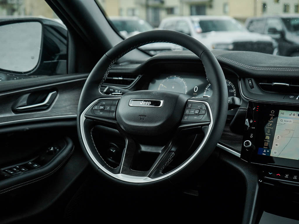 New 2026 Jeep Grand Cherokee Altitude AWD/4WD image 16