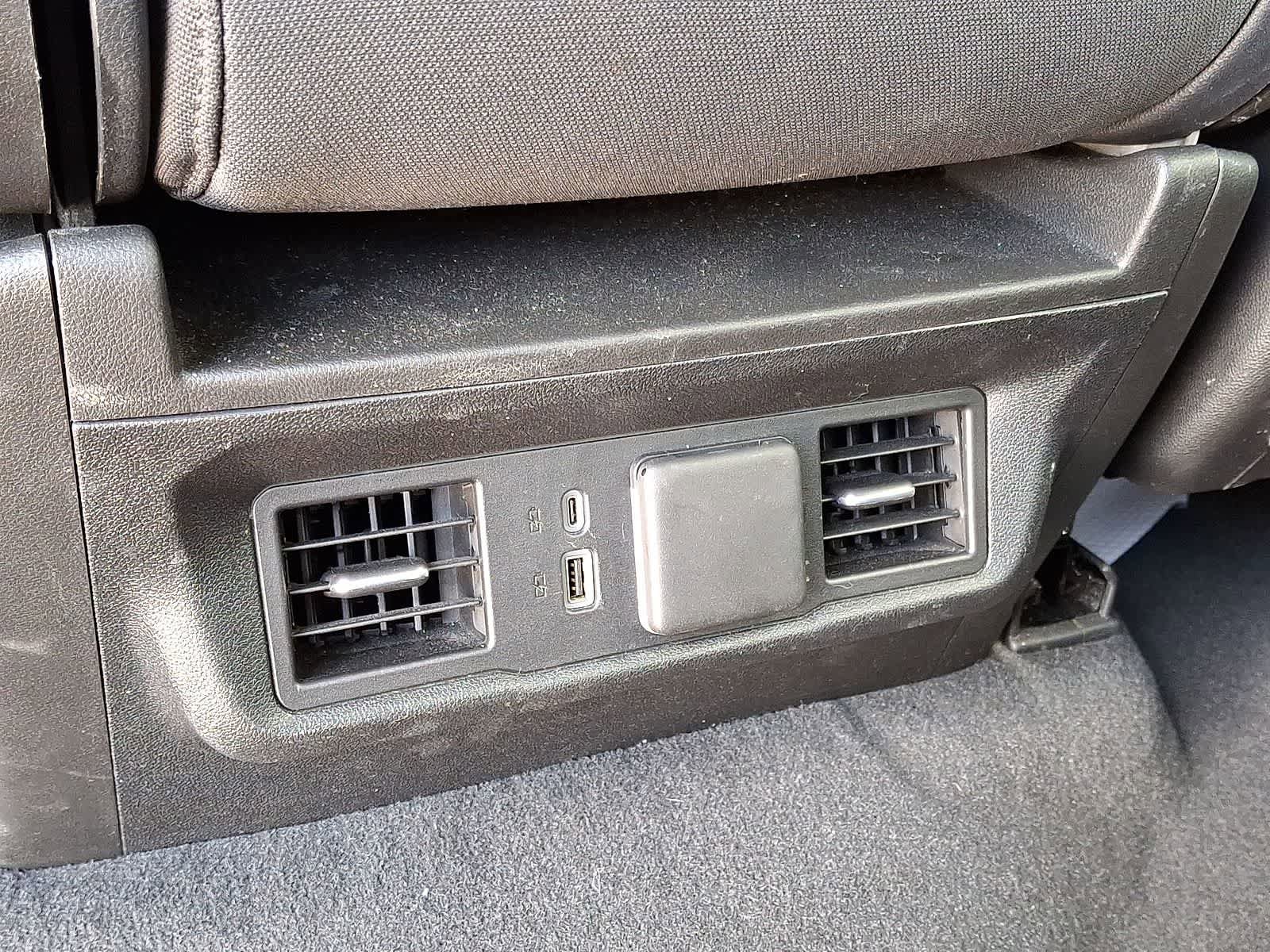 Used 2025 Chevrolet Silverado 1500 LT AWD/4WD image 27