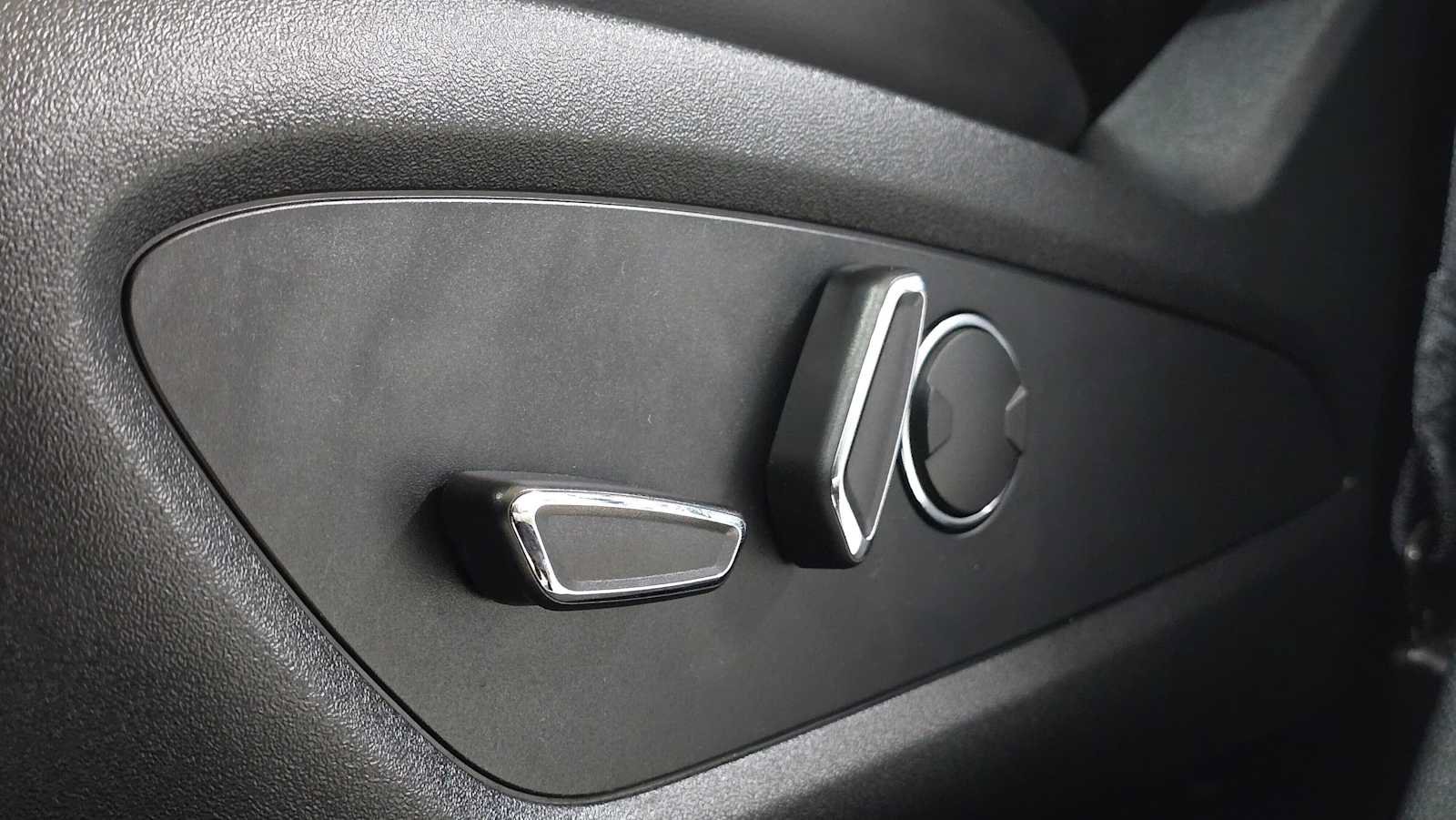 Used 2020 Lincoln Nautilus Reserve FWD image 26