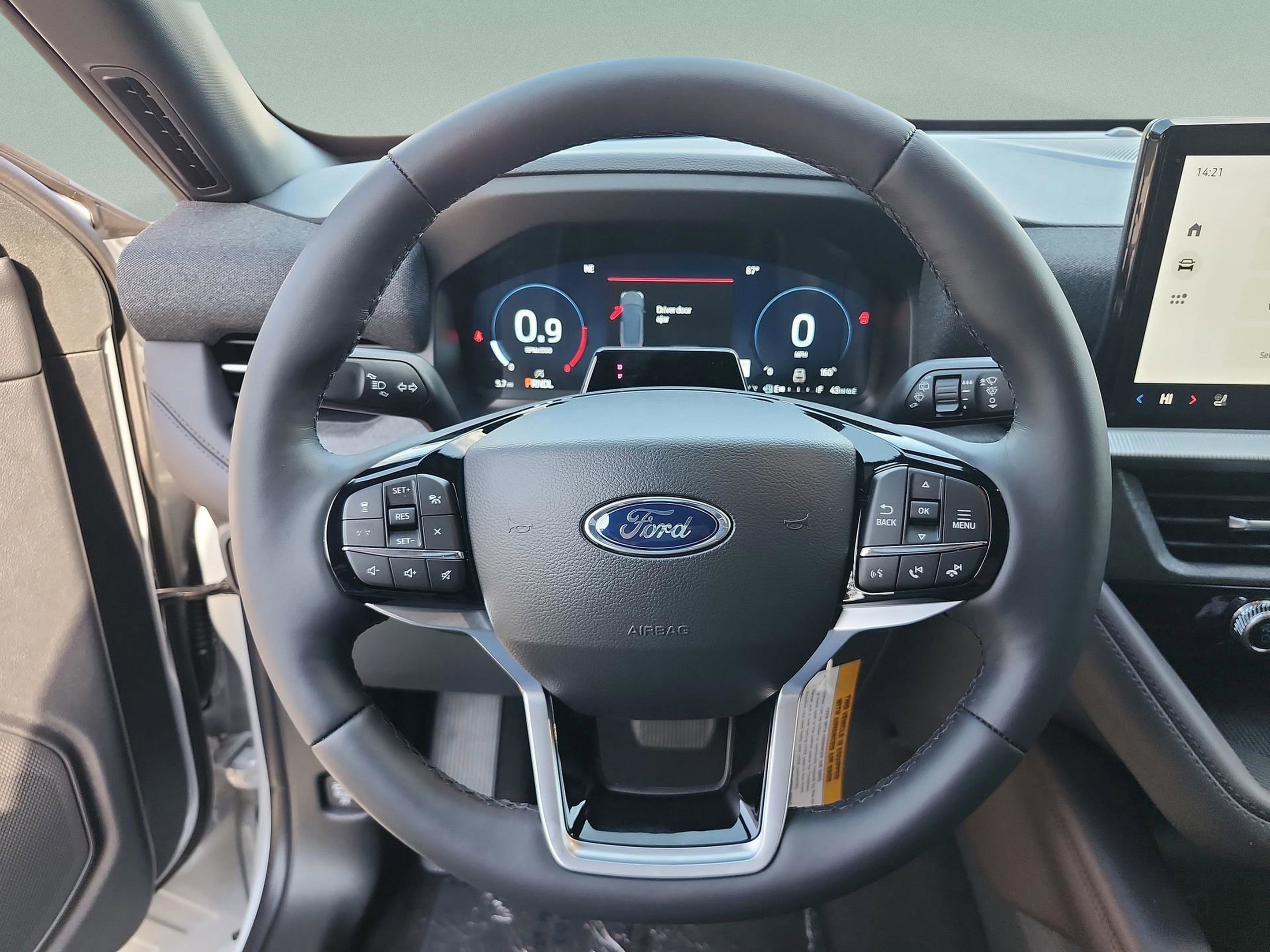 New 2026 Ford Explorer Platinum image 9