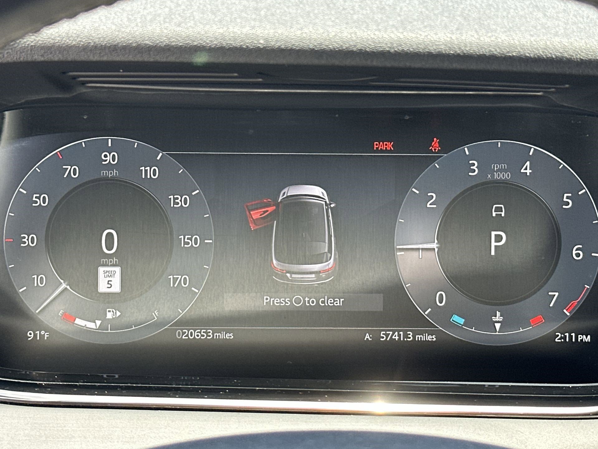 Used 2025 Land Rover Range Rover Evoque S AWD/4WD image 10